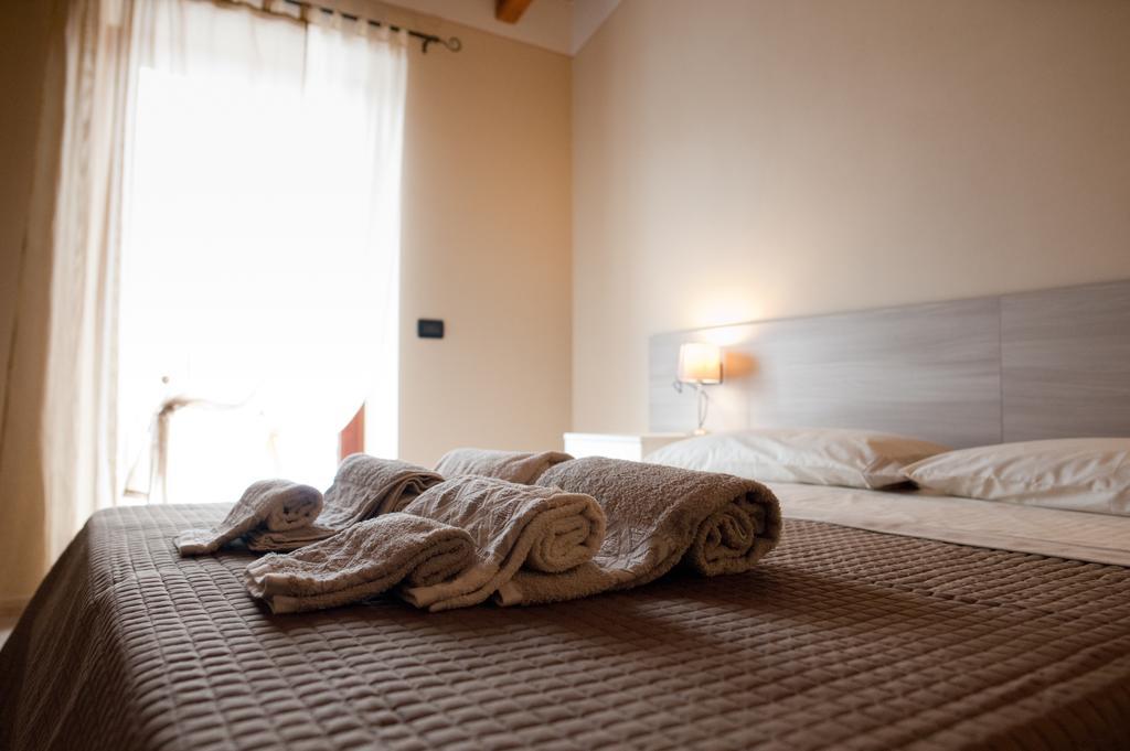 Al Borgo Alloggi Desenzano del Garda Pokój zdjęcie